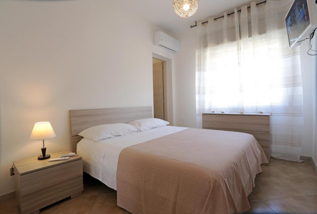 Terramare Punta Braccetto Bed & Breakfast Exterior foto